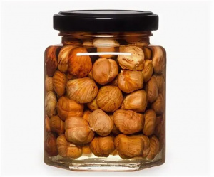 Фундук в меду 0,225 кг* 24 шт)