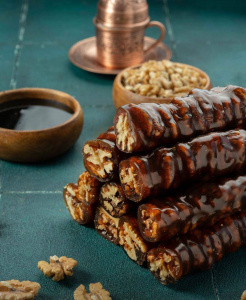 Чурчхела тутовая с цельным орехом TD - CEVİZLİ SUCUK - PEKMEZLİ D956