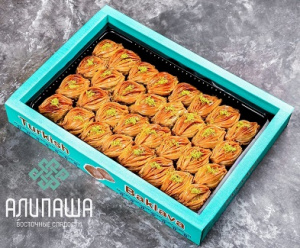 Пахлава "Мидия" с начинкой из дробленого грецкого ореха и нежным каймаком (32 шт. 2000 гр)