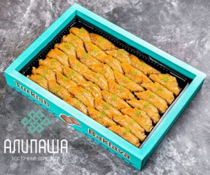 Пахлава "Шобиет" с нач. из дробл. грец. ореха и нежным каймаком  (35 шт; 2000 гр)